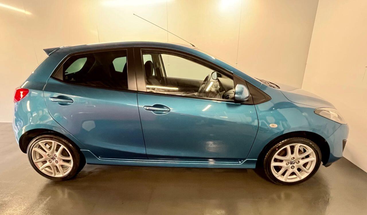 Used Mazda Mazda2 2012 for sale - 77216048: Photo 8