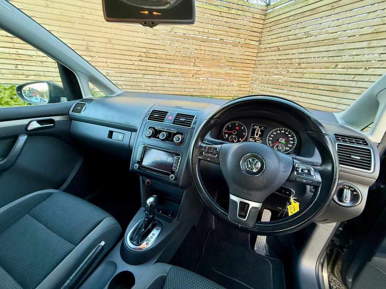 Used Volkswagen Touran 2012 for sale - 76824117: Photo 18