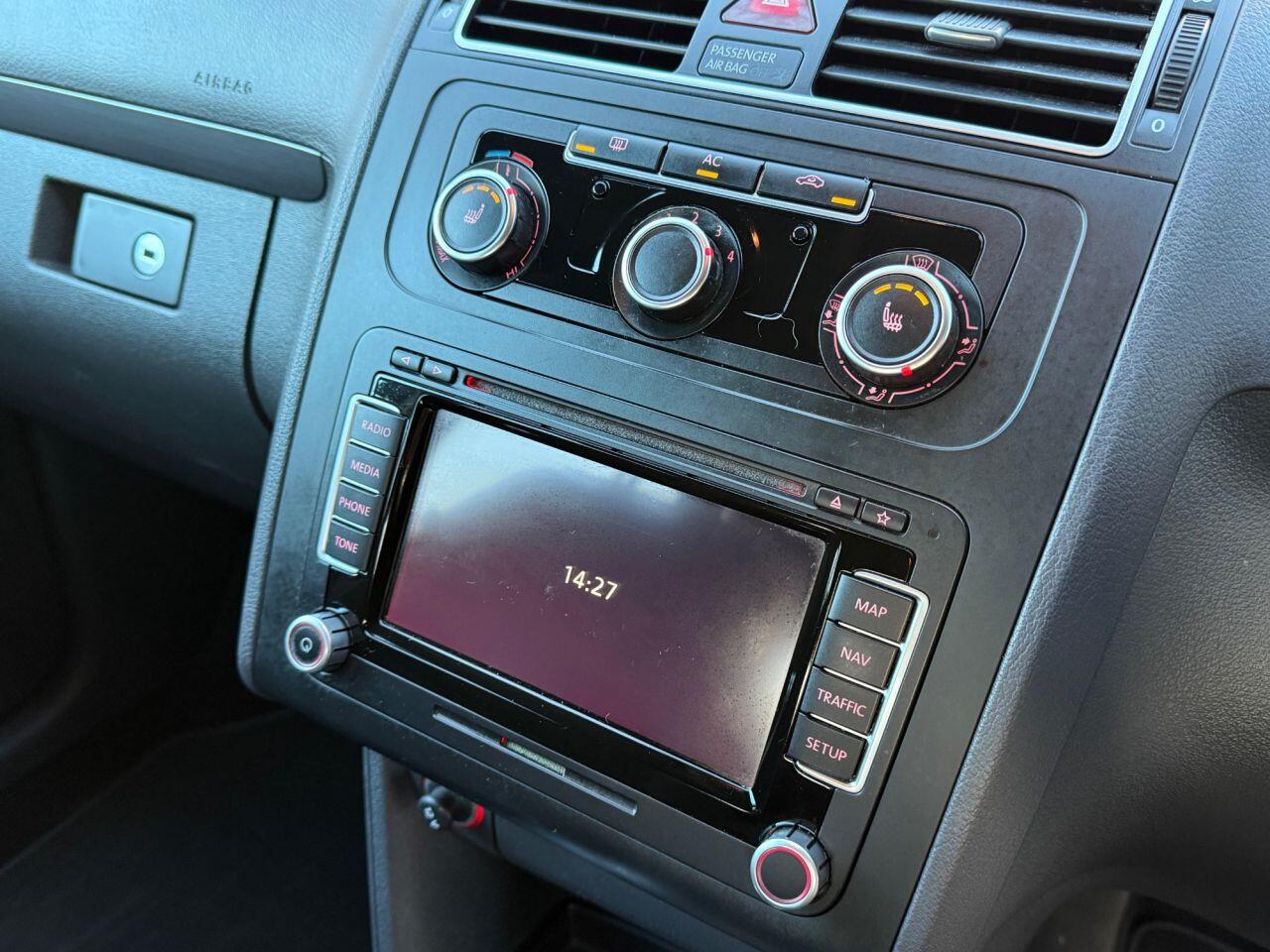 Used Volkswagen Touran 2012 for sale - 76824117: Photo 20