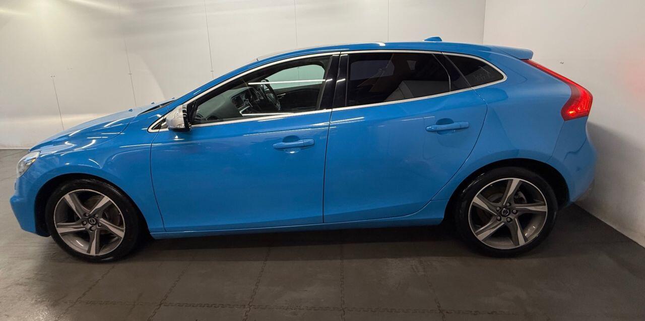 Used Volvo V40 2014 for sale - 76658573: Photo 11