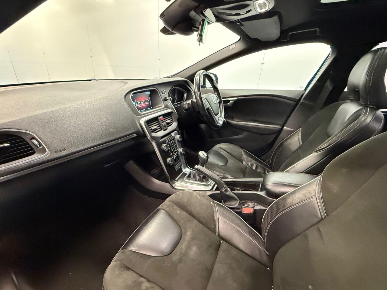 Used Volvo V40 2014 for sale - 76658573: Photo 21