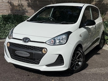 Used Hyundai i10 2018 for sale - 79050182: Photo