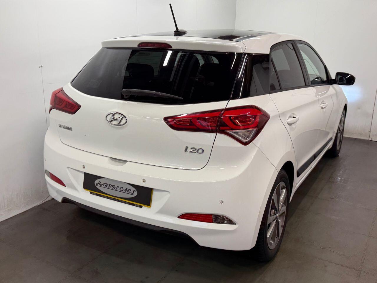 Used Hyundai i20 2015 for sale - 76752382: Photo 13