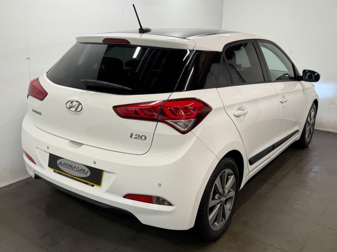 Used Hyundai i20 2015 for sale - 76752382: Photo 15