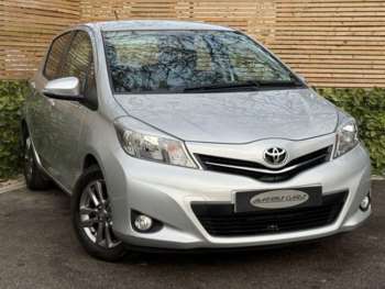 Used Toyota Yaris 2014 for sale - 74373052: Photo
