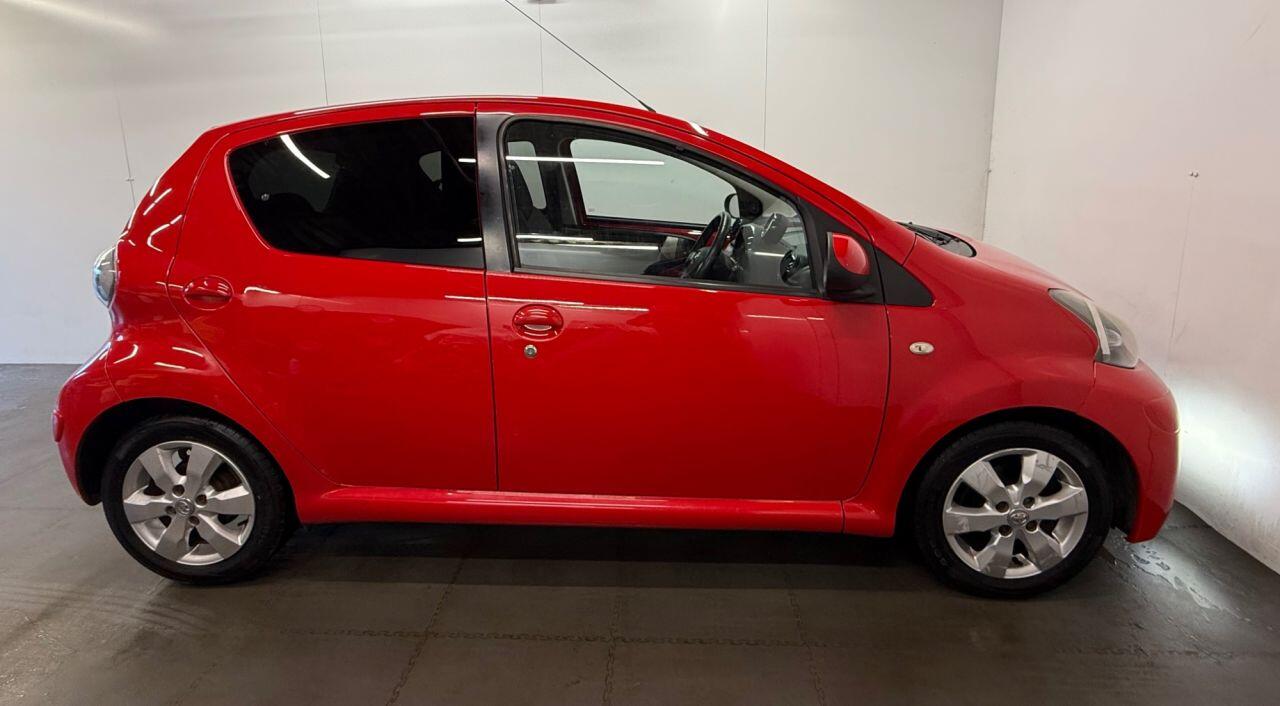 Used Toyota AYGO 2013 for sale - 77162785: Photo 13