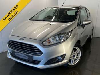 2013 (63) - 1.25 Zetec Hatchback 3dr Petrol Manual Euro 5 (82 ps) 12 MONTHS AA, FRESH S