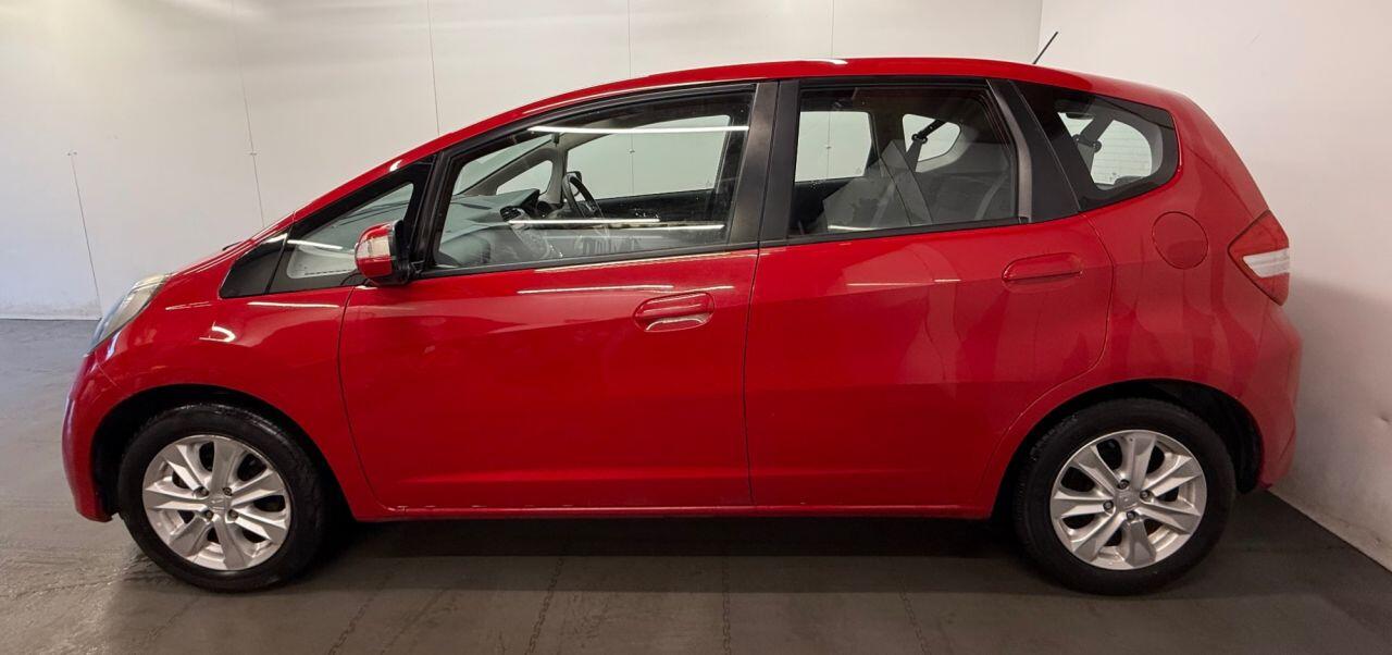 Used Honda Jazz 2013 for sale - 77166801: Photo 9