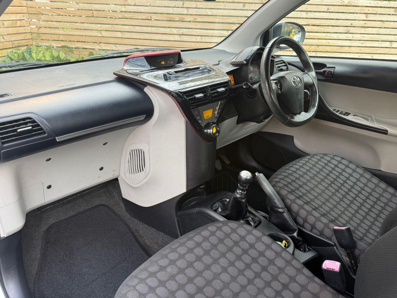 Used Toyota IQ 2012 for sale - 76855748: Photo 17