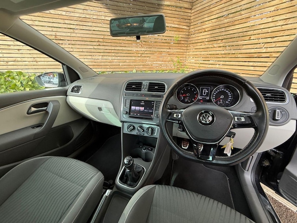 Used Volkswagen Polo 2015 for sale - 75290639: Photo 17