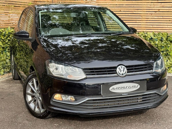 Used Volkswagen Polo 2015 for sale - 75290639: Photo 2