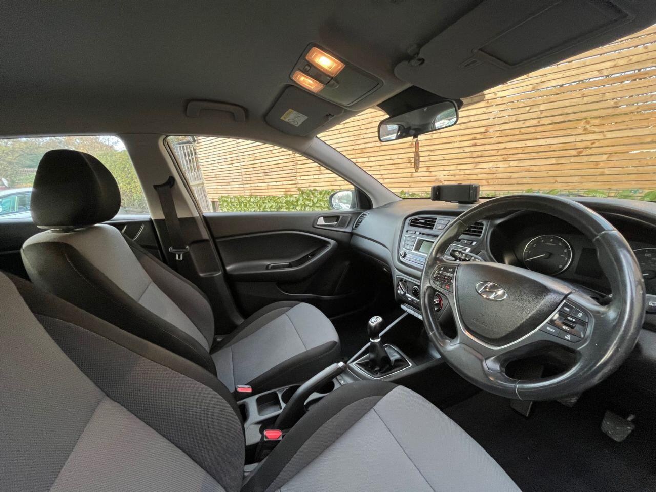 Used Hyundai i20 2017 for sale - 77156433: Photo 15