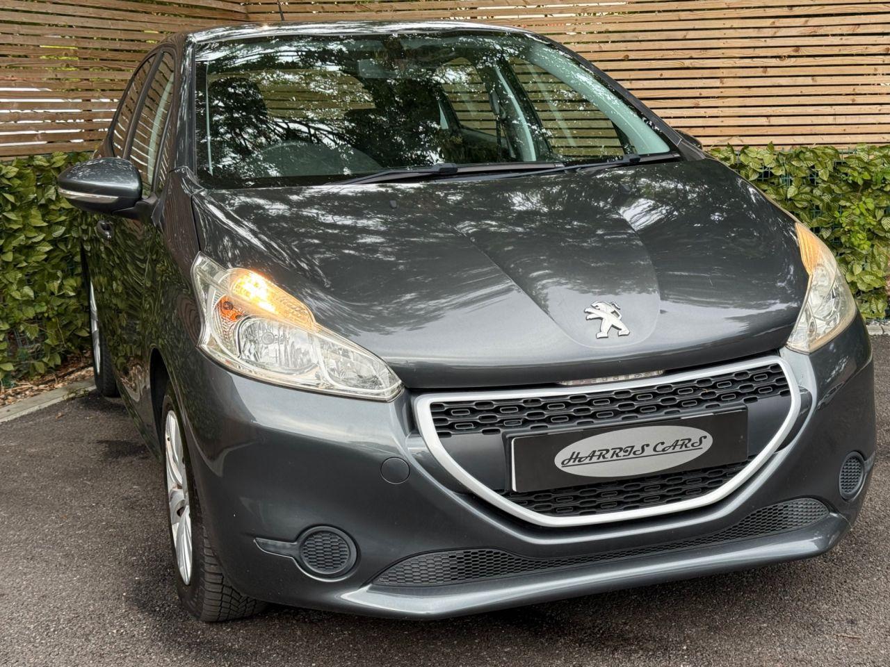Used Peugeot 208 2015 for sale - 76988235: Photo 5