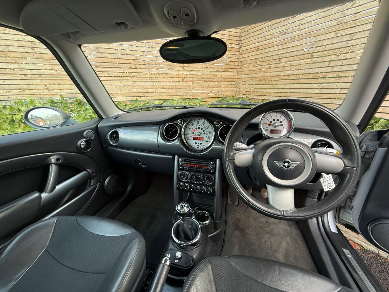 Used MINI Hatch 2005 for sale - 76832661: Photo 17