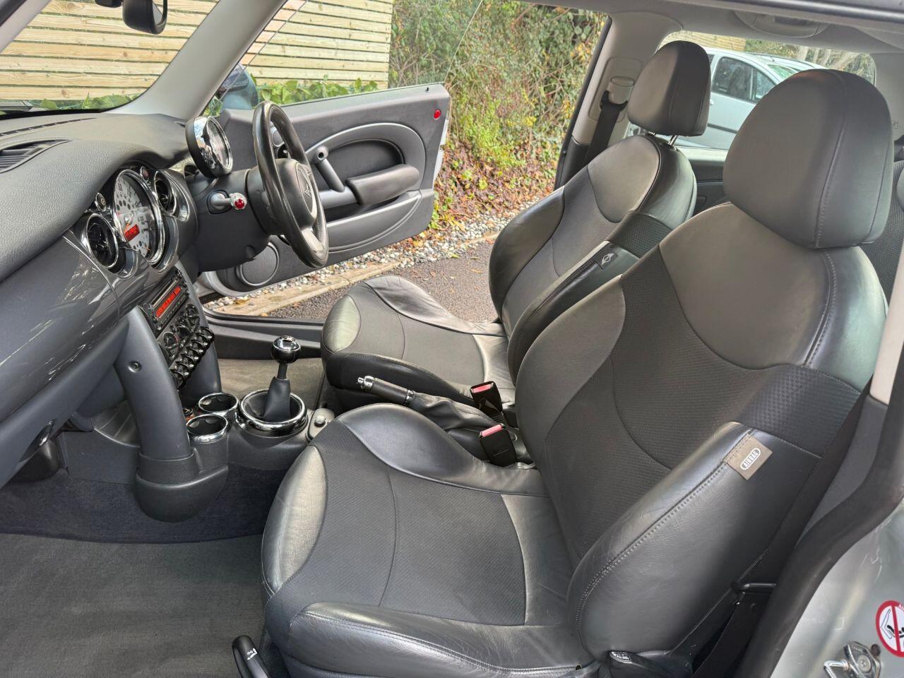 Used MINI Hatch 2005 for sale - 76832661: Photo 19