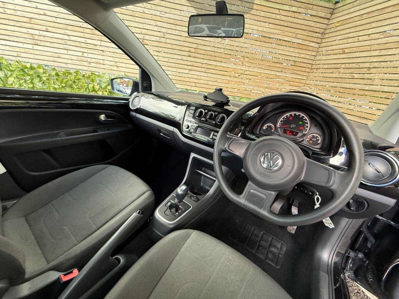 Used Volkswagen up! 2015 for sale - 76370514: Photo 14