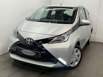 Used Toyota AYGO 2017 for sale - 76538485: Photo