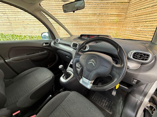 Used Citroen C3 Picasso 2017 for sale - 75532607: Photo 15
