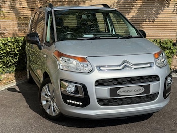 Used Citroen C3 Picasso 2017 for sale - 75532607: Photo