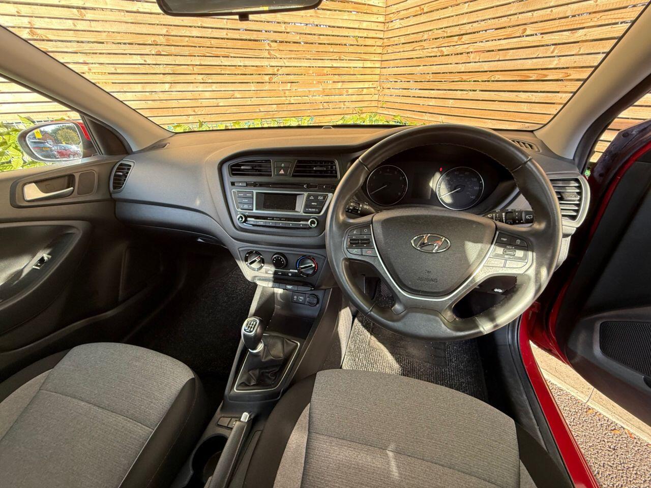 Used Hyundai i20 2017 for sale - 76083881: Photo 16