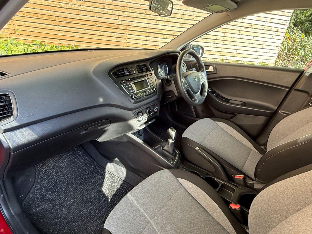 Used Hyundai i20 2017 for sale - 76083881: Photo 18