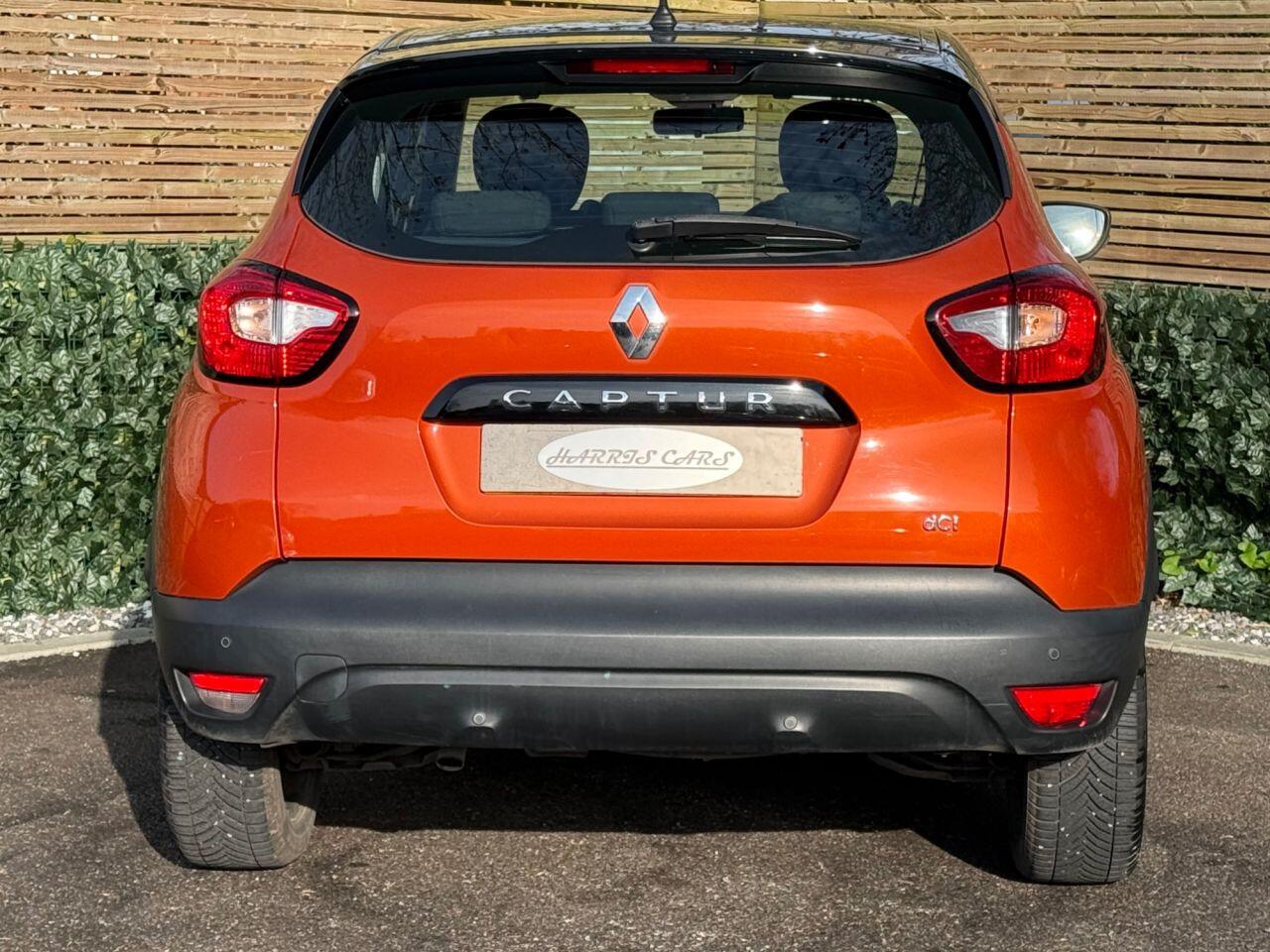 Used Renault Captur 2014 for sale - 77977899: Photo 12