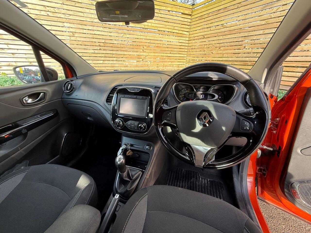 Used Renault Captur 2014 for sale - 77977899: Photo 16