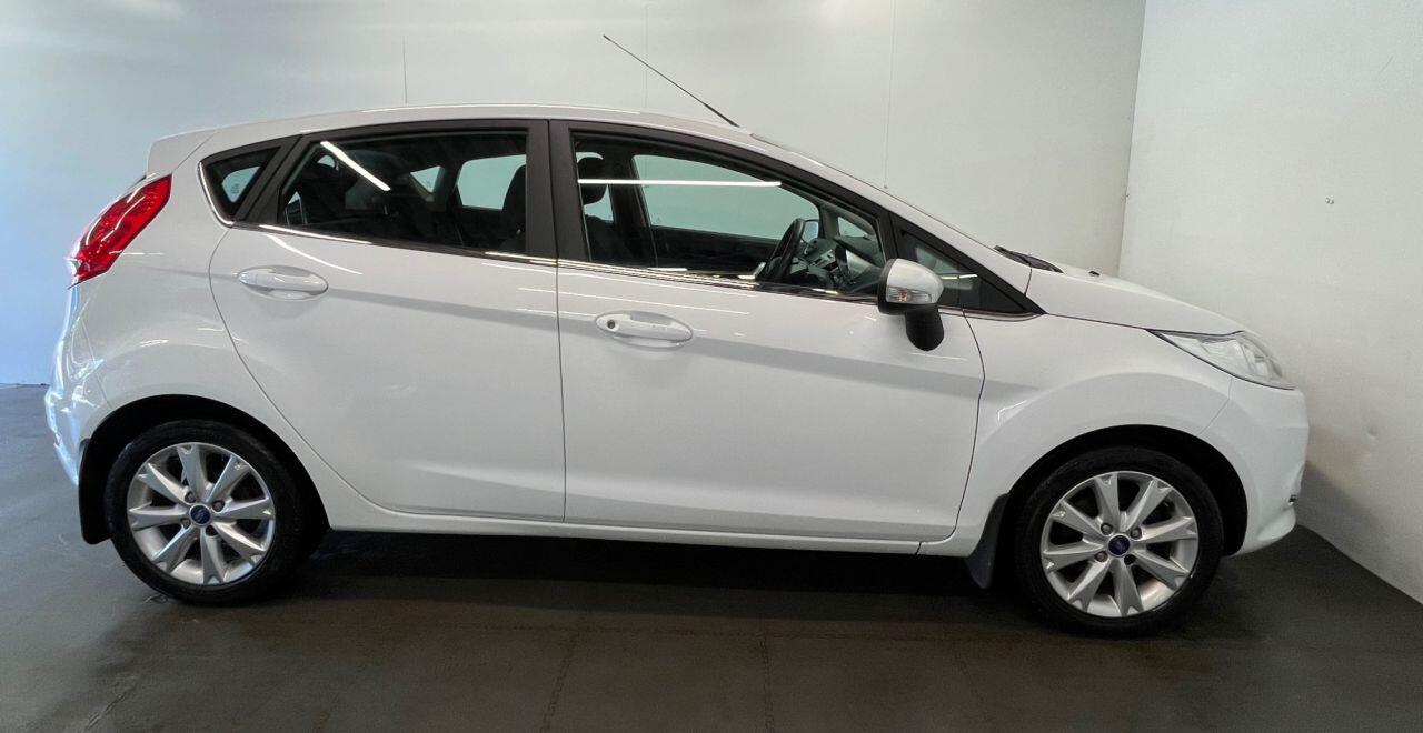 Used Ford Fiesta 2011 for sale - 78127613: Photo 14