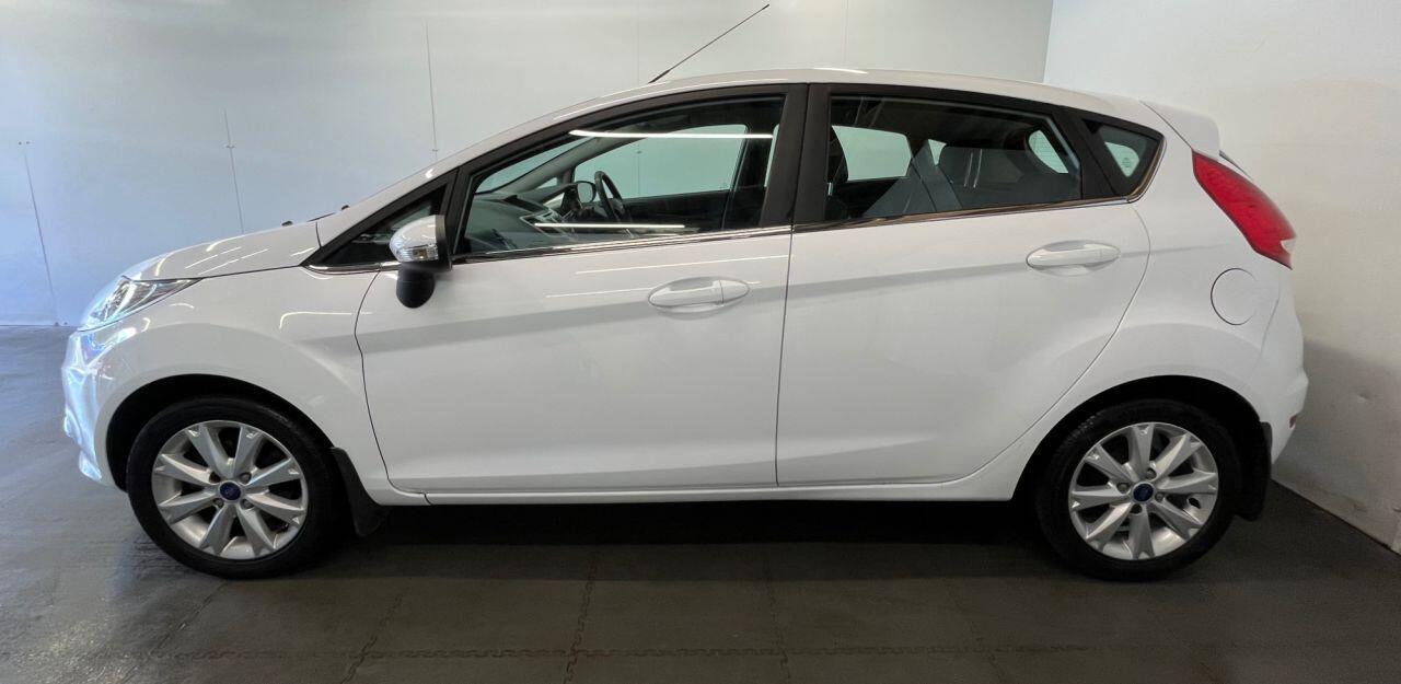 Used Ford Fiesta 2011 for sale - 78127613: Photo 6