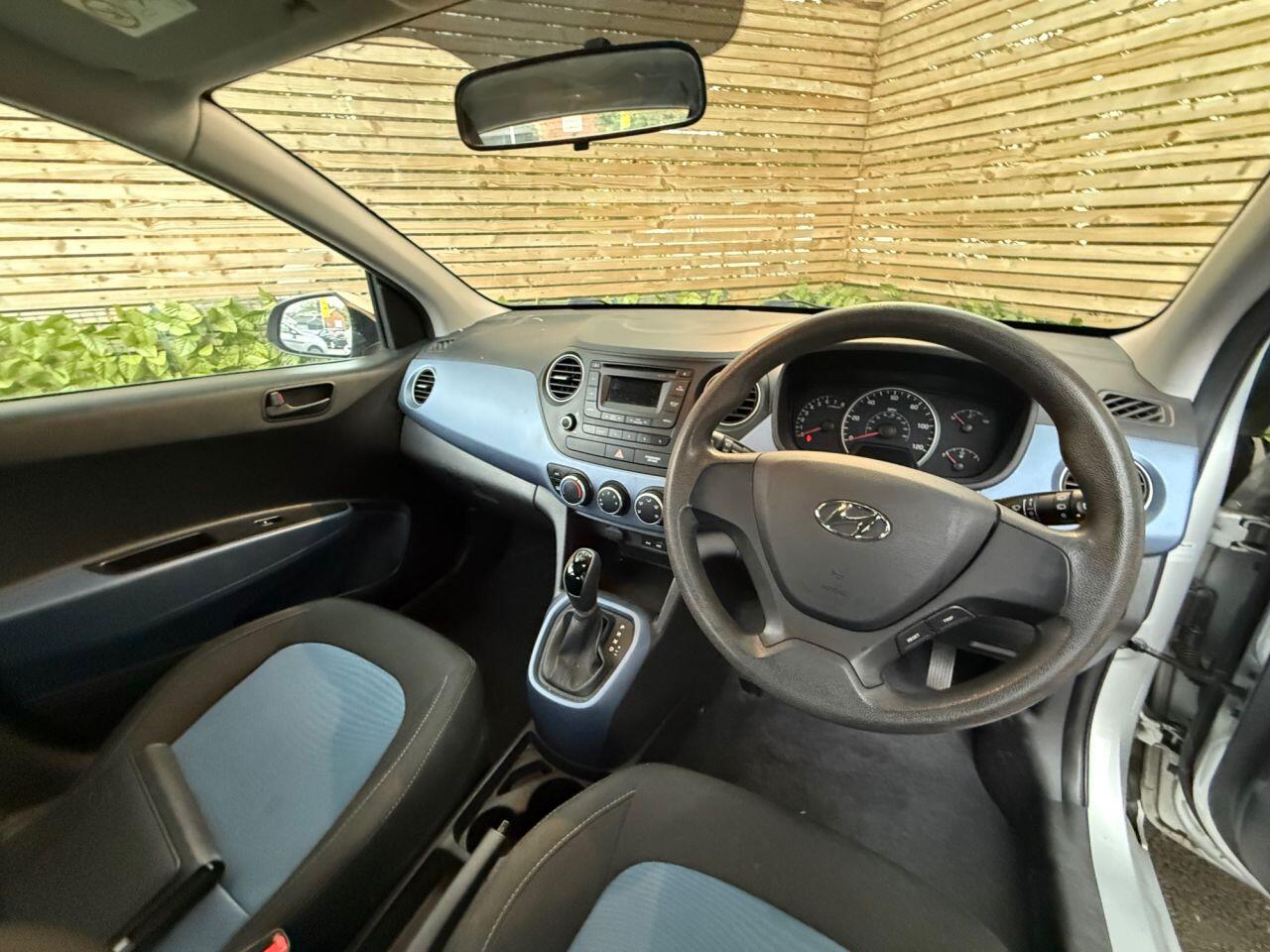 Used Hyundai i10 2014 for sale - 76247153: Photo 17