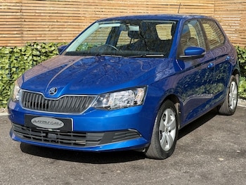 Used Skoda Fabia 2015 for sale - 77057341: Photo