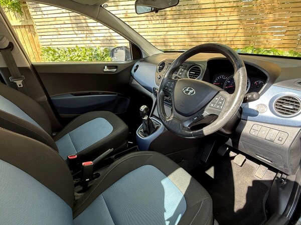 Used Hyundai i10 2015 for sale - 74618718: Photo 16