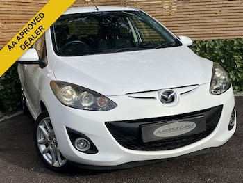 Used Mazda Mazda2 2014 for sale - 77015999: Photo