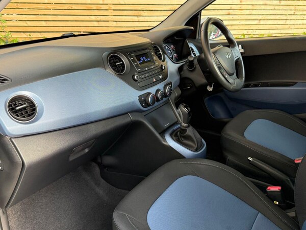 Used Hyundai i10 2017 for sale - 75732458: Photo 16