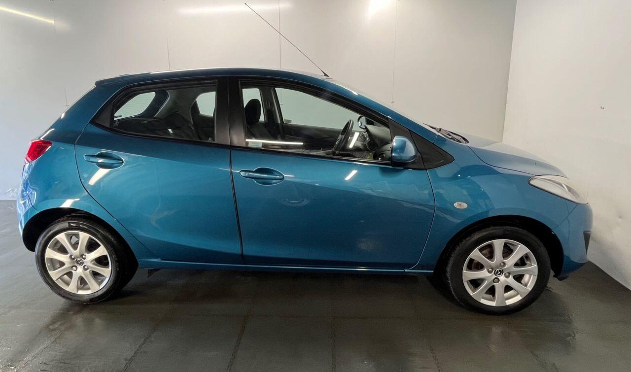 Used Mazda Mazda2 2013 for sale - 77376479: Photo 8