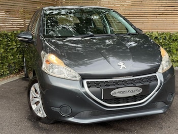 Used Peugeot 208 2015 for sale - 75544195: Photo
