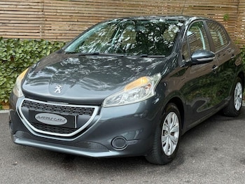 Used Peugeot 208 2015 for sale - 75544195: Photo