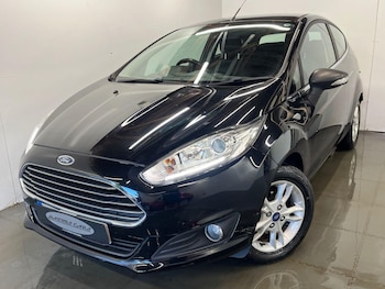 Used Ford Fiesta 2017 for sale - 76240287: Photo 2