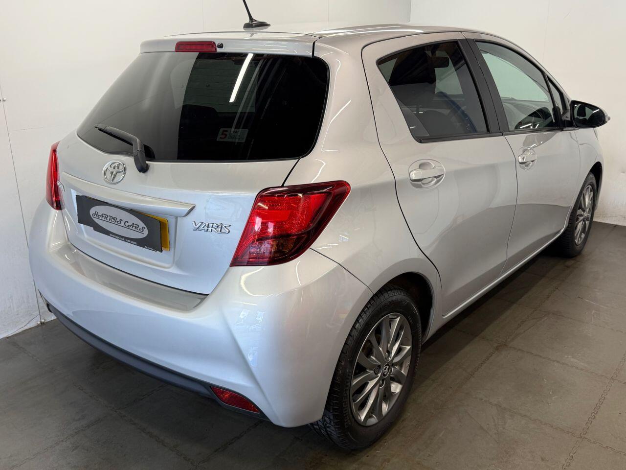 Used Toyota Yaris 2017 for sale - 76398215: Photo 10