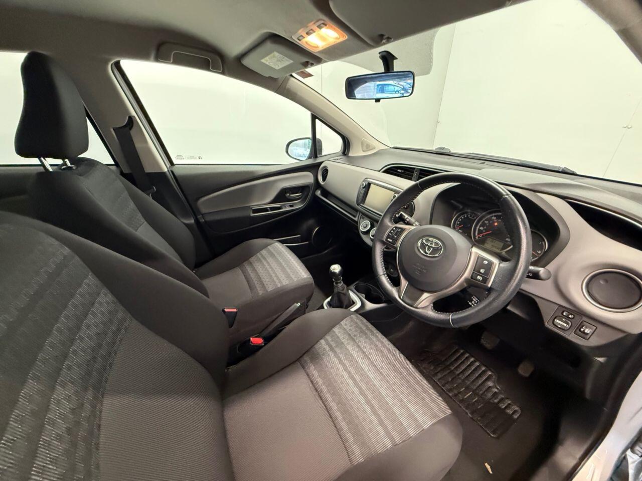 Used Toyota Yaris 2017 for sale - 76398215: Photo 13