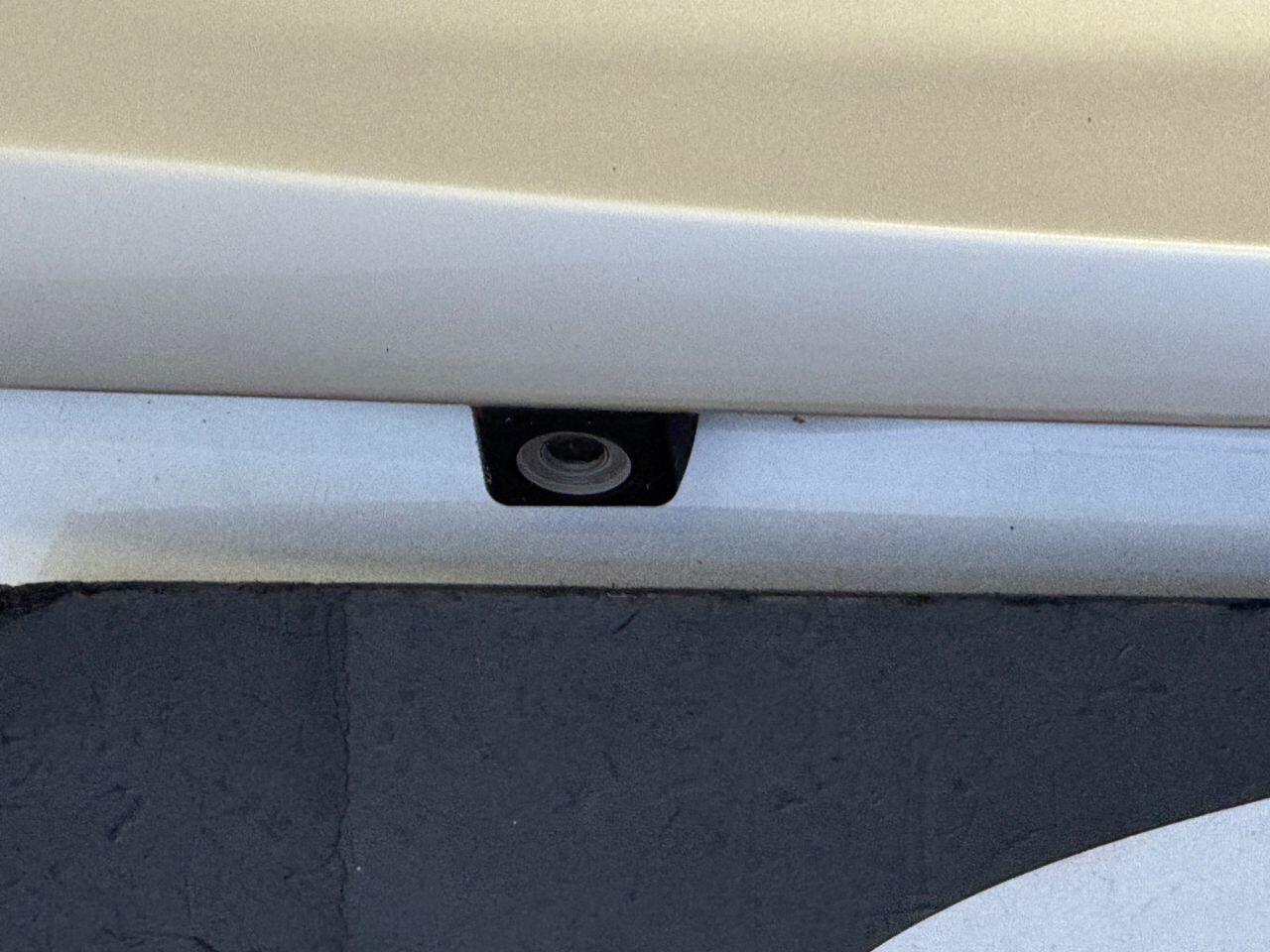 Used Toyota Yaris 2017 for sale - 76398215: Photo 16