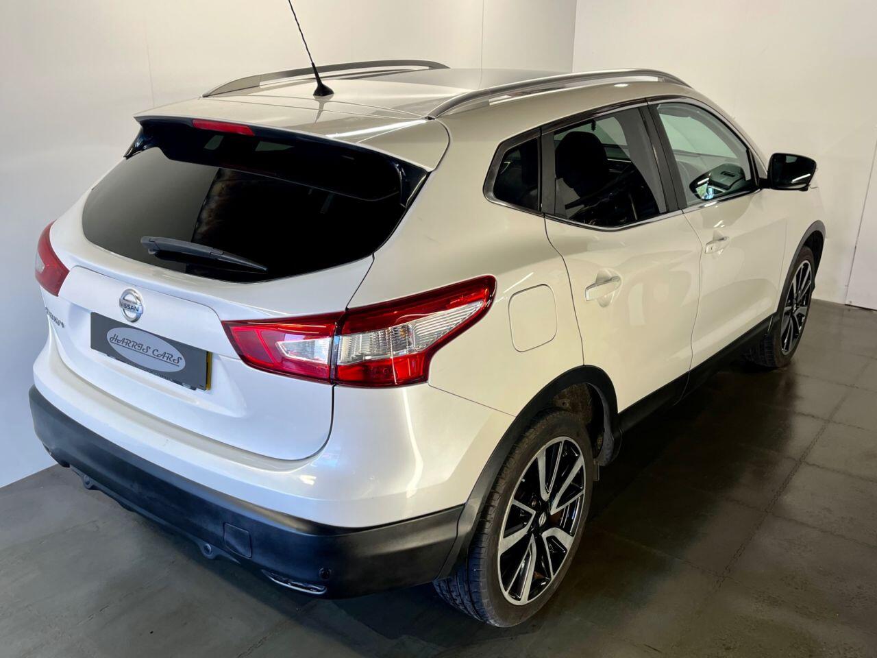 Used Nissan Qashqai 2017 for sale - 77799400: Photo 10