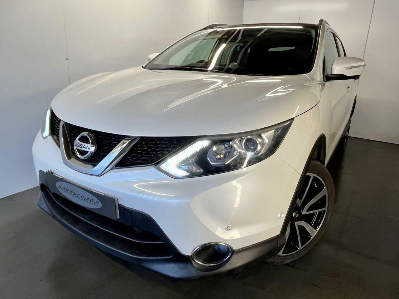 Used Nissan Qashqai 2017 for sale - 77799400: Photo 2