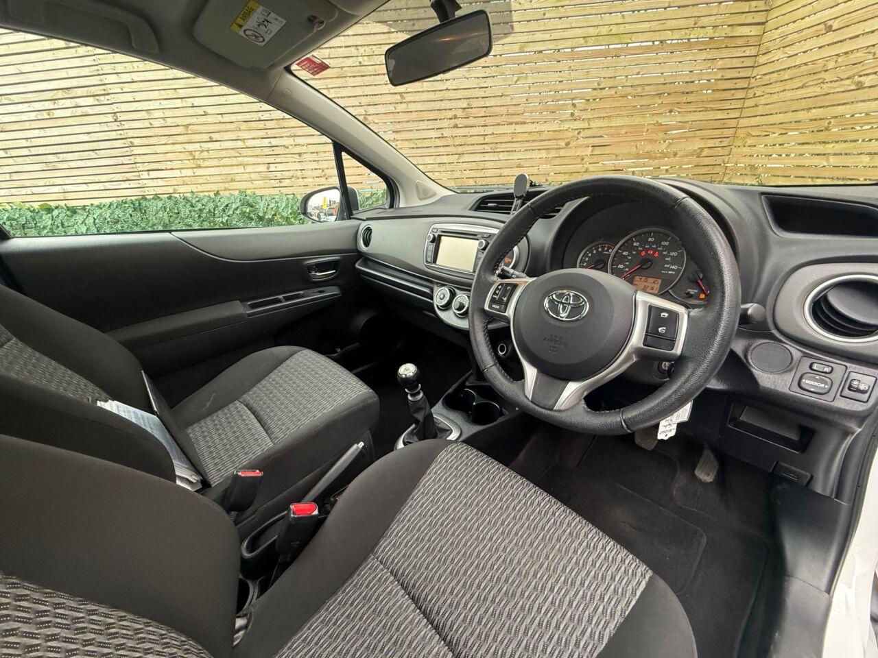 Used Toyota Yaris 2013 for sale - 77883027: Photo 19