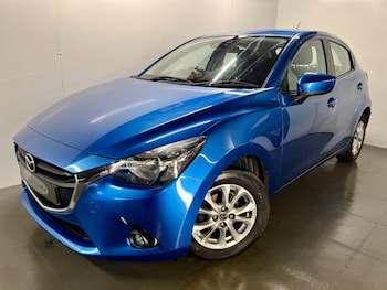 Used Mazda Mazda2 2016 for sale - 77021301: Photo