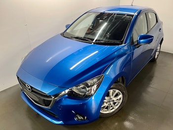 Used Mazda Mazda2 2016 for sale - 77021301: Photo