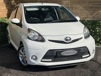 Used Toyota AYGO 2013 for sale - 76397901: Photo
