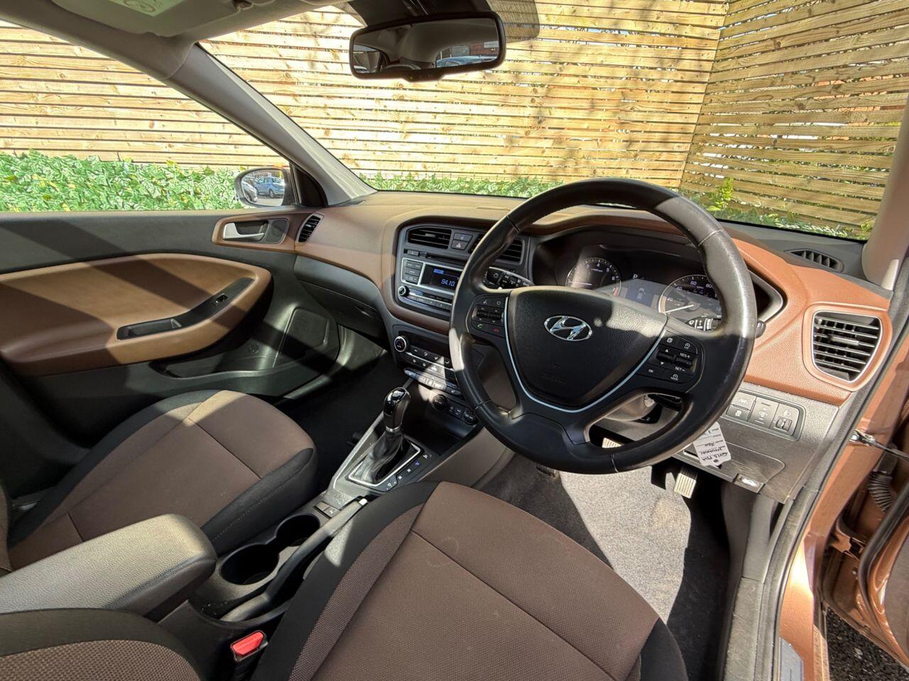 Used Hyundai i20 2015 for sale - 78072425: Photo 15