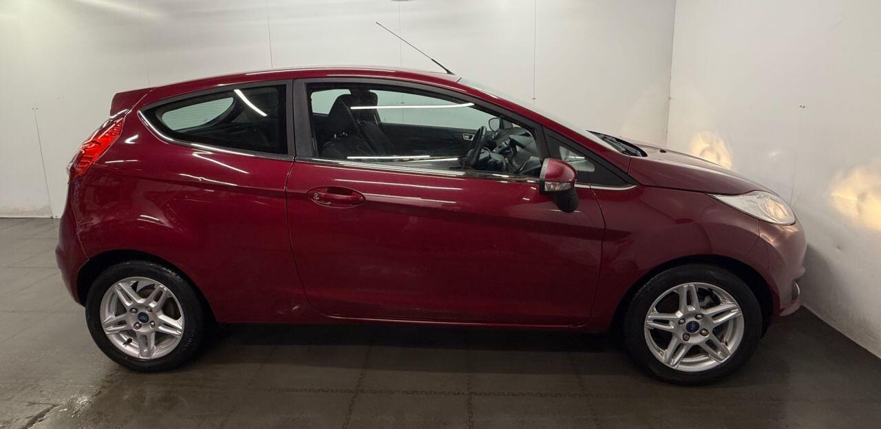 Used Ford Fiesta 2013 for sale - 76666899: Photo 9