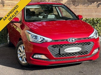 Used Hyundai i20 2017 for sale - 77574050: Photo